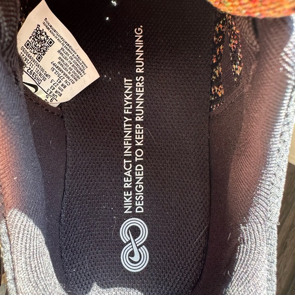 $50 OBO Nike React Size 9.5 / 11 - Picture 4 of 6